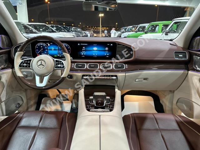 2022 مرسيدس - بنز جي إل إس 600 مايباخ