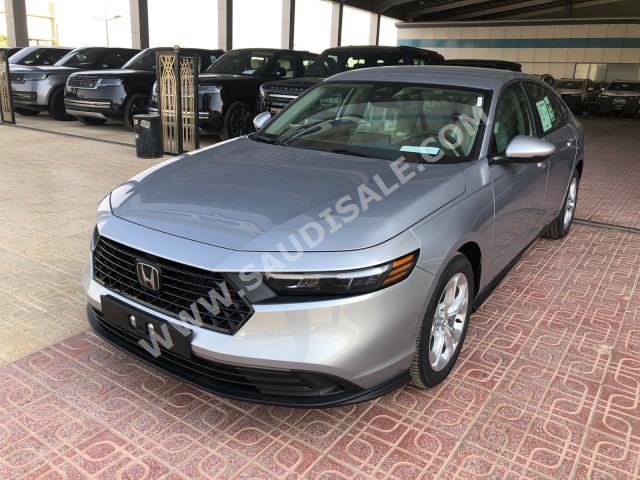 2023 هوندا اكورد ال اكس