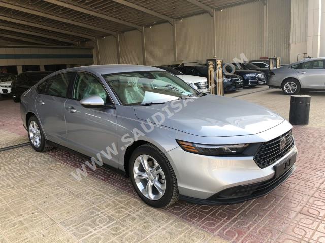 2023 هوندا اكورد ال اكس