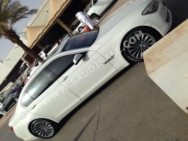 2009 BMW 7 Series 740Li