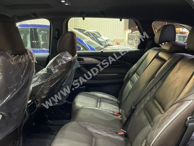 2023 مازدا سي اكس 9