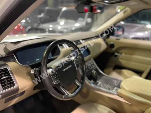 2017 لاند روفر رينج روفر سبورت سوبر تشارج