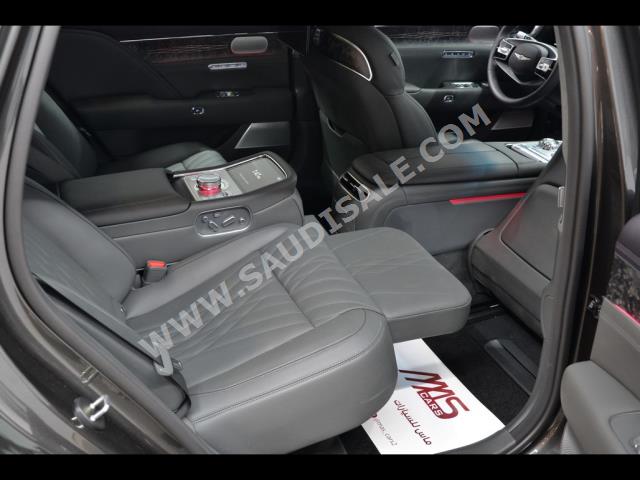 2022 جينيسيس جي 90