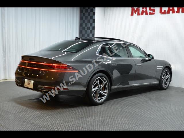 2022 جينيسيس جي 90