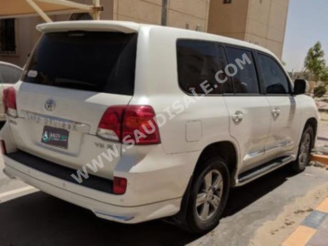 2012 Toyota Land Cruiser VXR