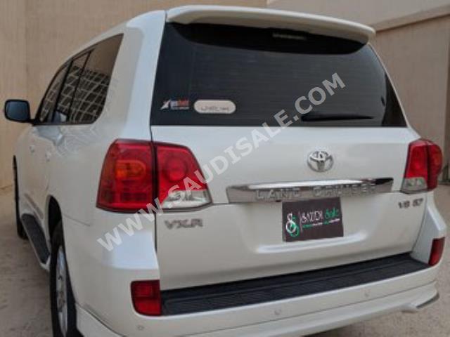 2012 Toyota Land Cruiser VXR