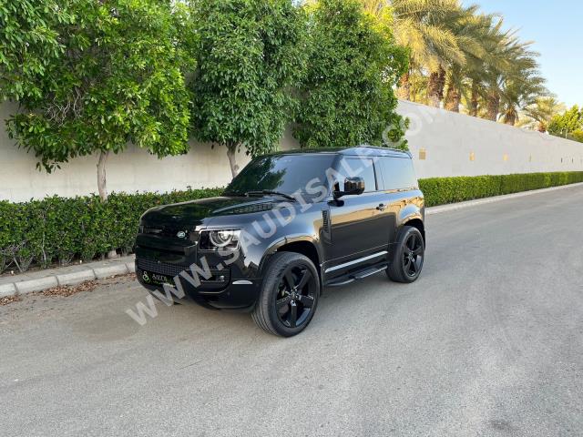 2021 لاند روفر ديفيندر 90