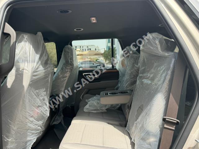 2023 جي ام سي يوكون اس ال اي