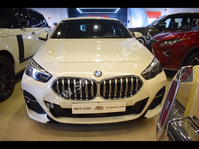 2021 بي ام دبليو الفئة الثانية 218 أي