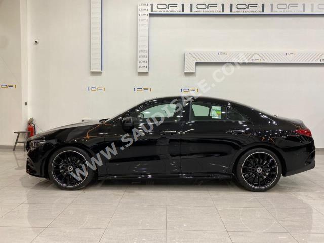 2023 مرسيدس - بنز سي إل أي 200