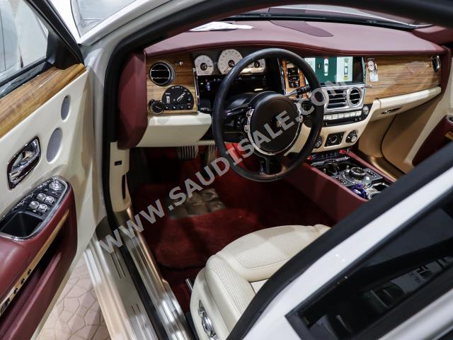 2017 رولز رويس قوست