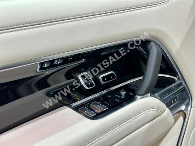 2023 لاند روفر رينج روفر اتش اس اي