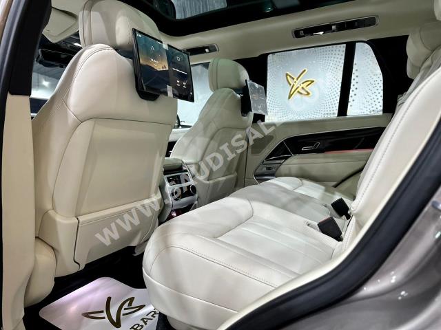 2023 لاند روفر رينج روفر اتش اس اي