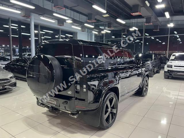 2023 لاند روفر ديفيندر