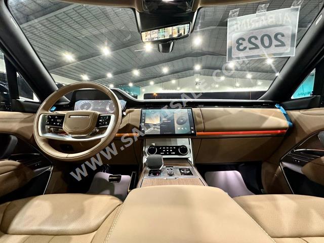 2023 لاند روفر رينج روفر اتش اس اي