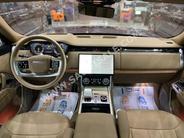 2023 لاند روفر رينج روفر اس في اوتوبيوغرافي