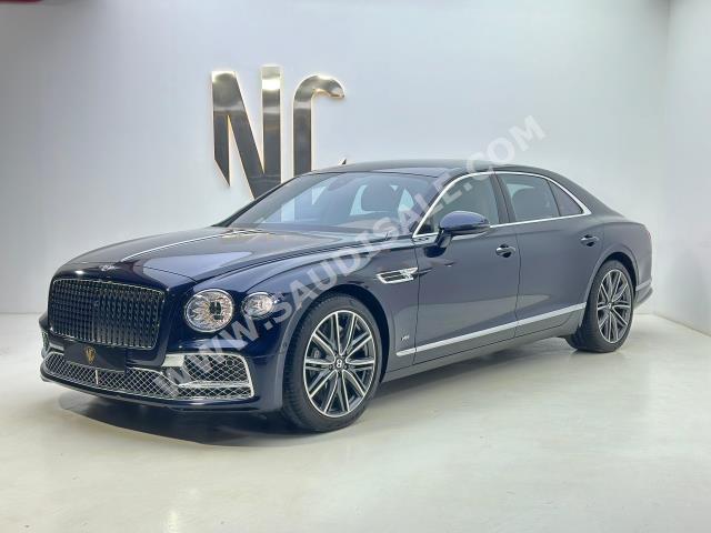 2021 بنتلي كونتيننتل فلاينج سبير