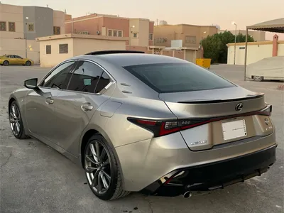 2021 لكزس آي إس 350 إف
