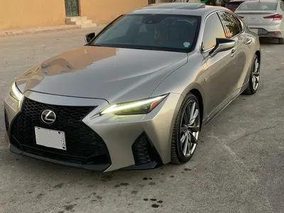 2021 لكزس آي إس 350 إف