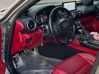 2021 لكزس آي إس 350 إف