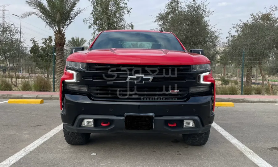 2021 شفروليه سلفرادو تريل بوس