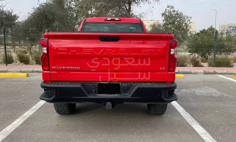 2021 شفروليه سلفرادو تريل بوس