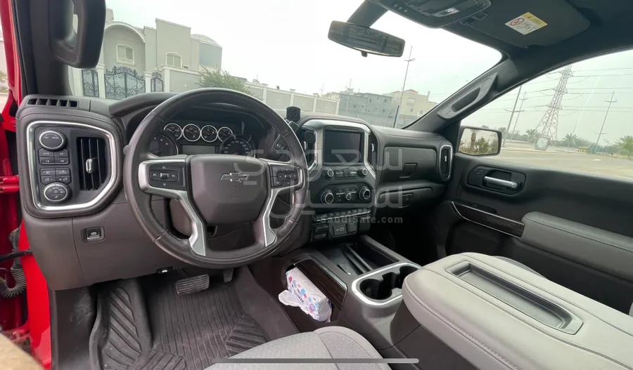 2021 شفروليه سلفرادو تريل بوس