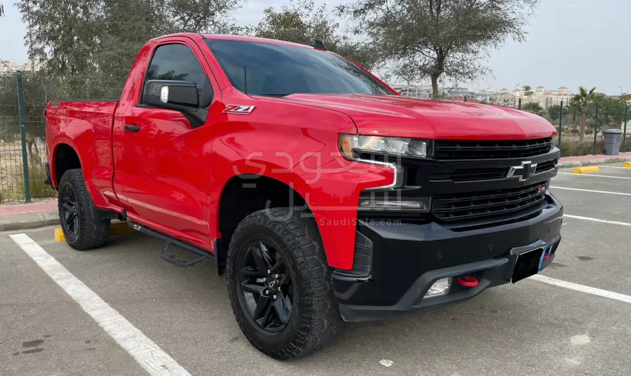 2021 شفروليه سلفرادو تريل بوس