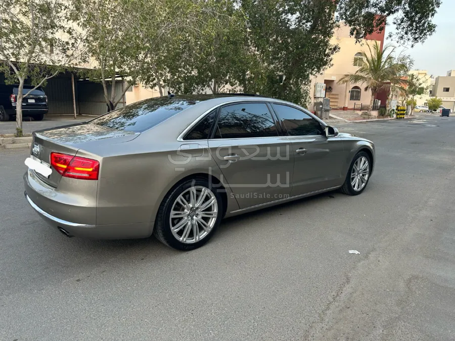 2011 اودي اي 8