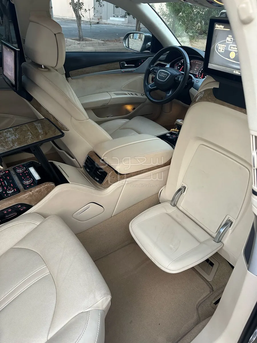 2011 اودي اي 8