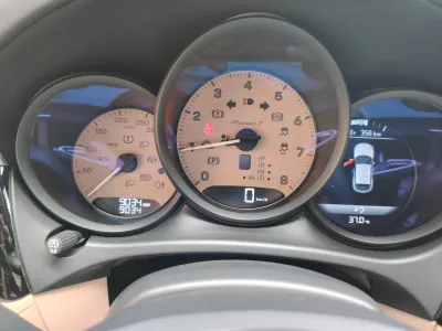 2023 بورش ماكان تي