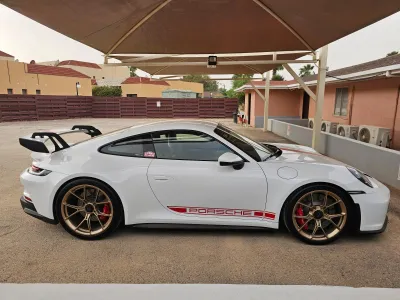 2020 بي ام دبليو الفئة الخامسة 528 أي جي تي