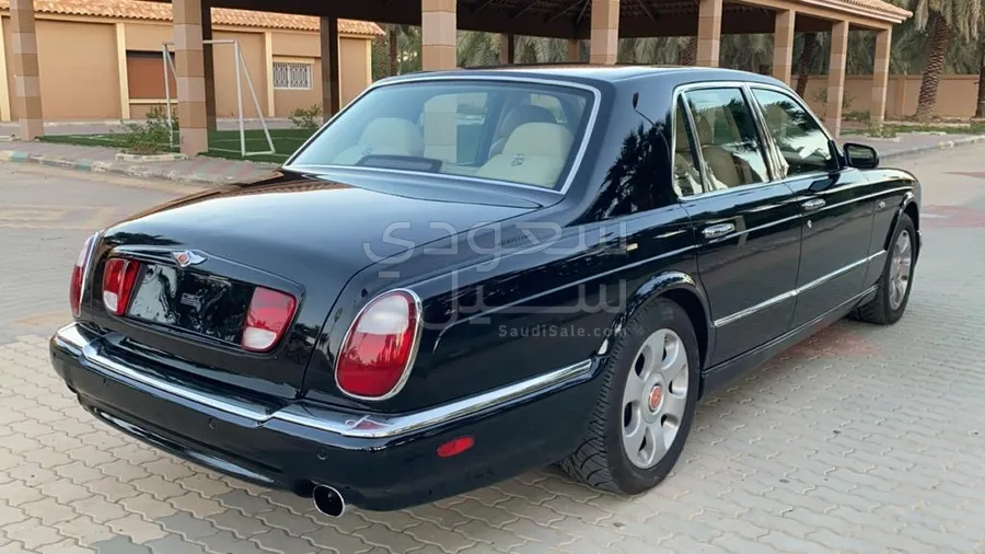 2000 بنتلي ارناج