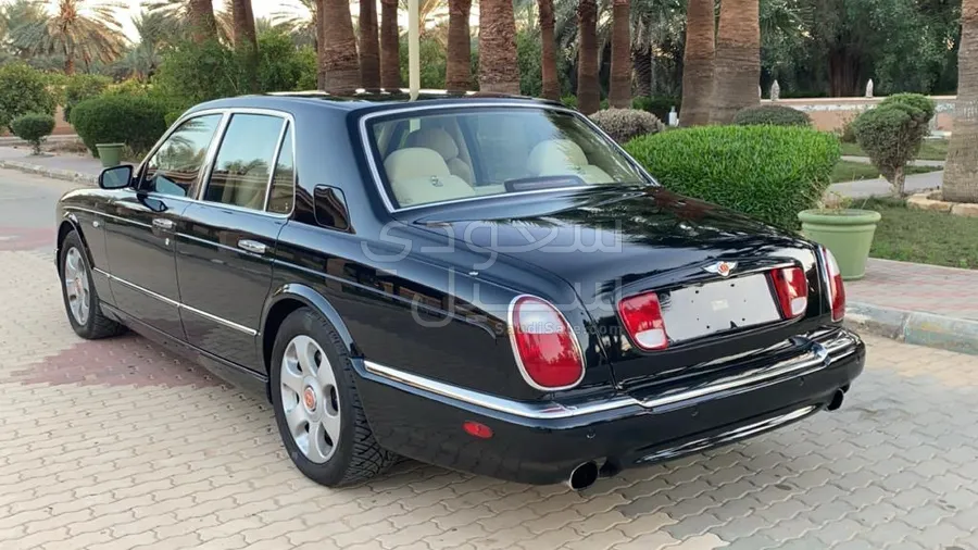 2000 بنتلي ارناج