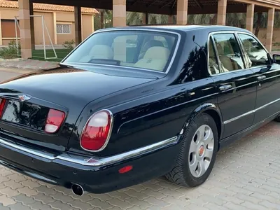 2000 بنتلي ارناج