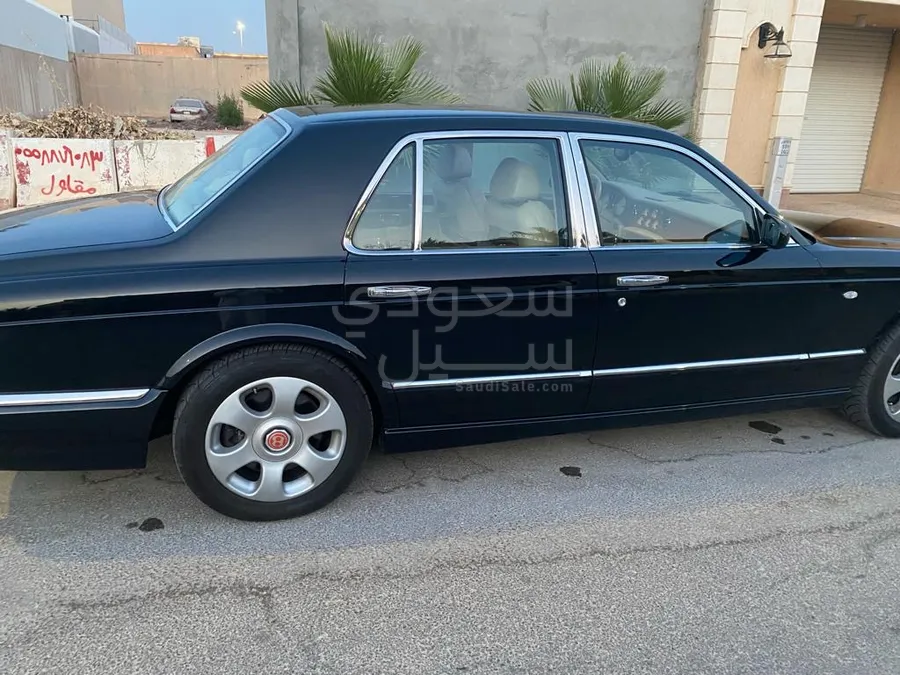 2000 بنتلي ارناج