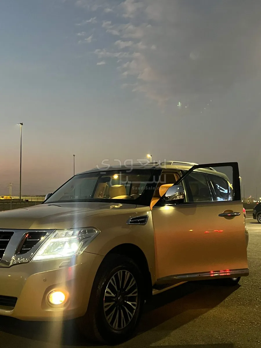 2017 نيسان باترول بلاتينيوم