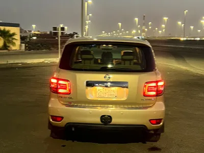 2017 نيسان باترول بلاتينيوم