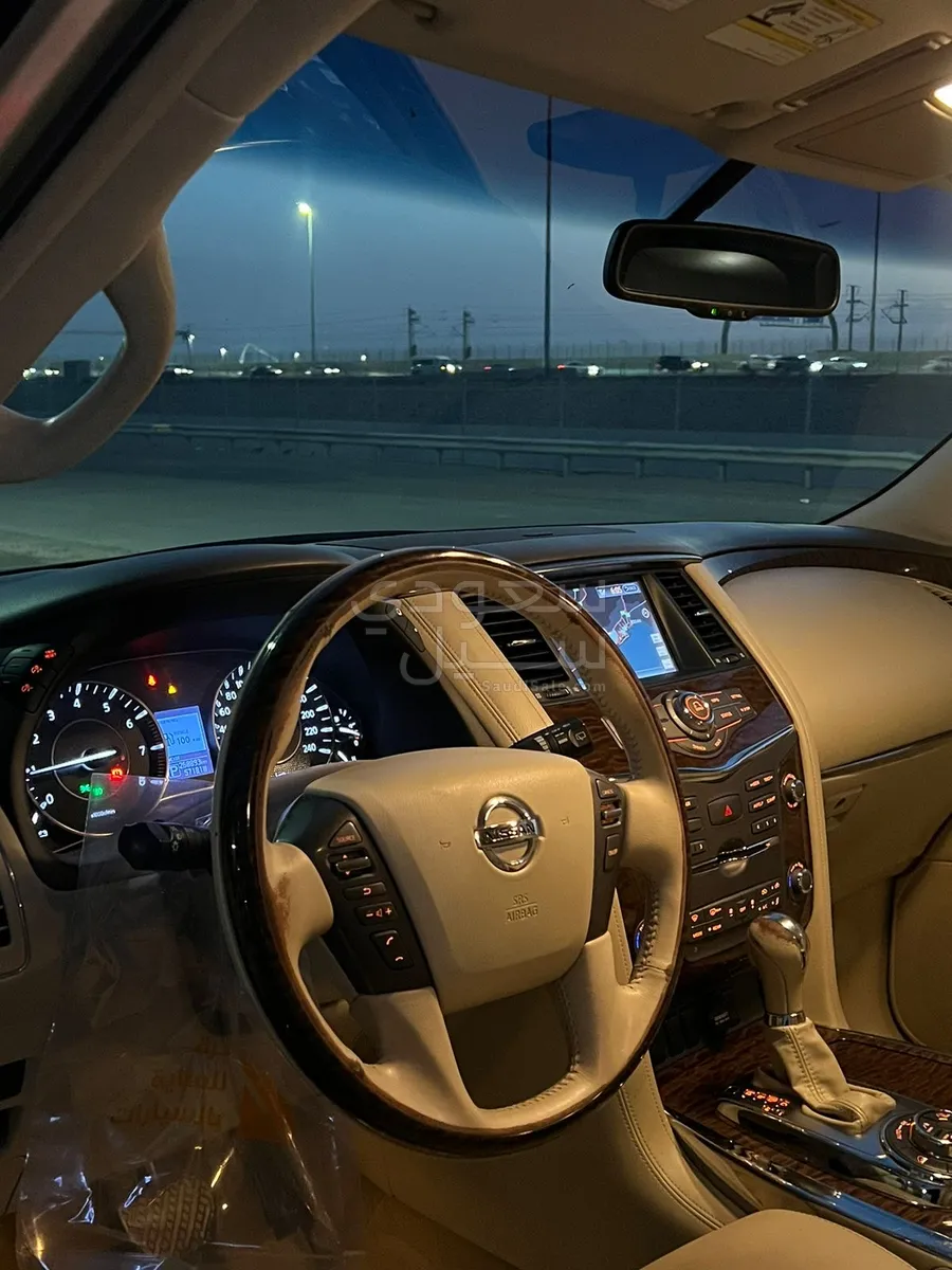 2017 نيسان باترول بلاتينيوم