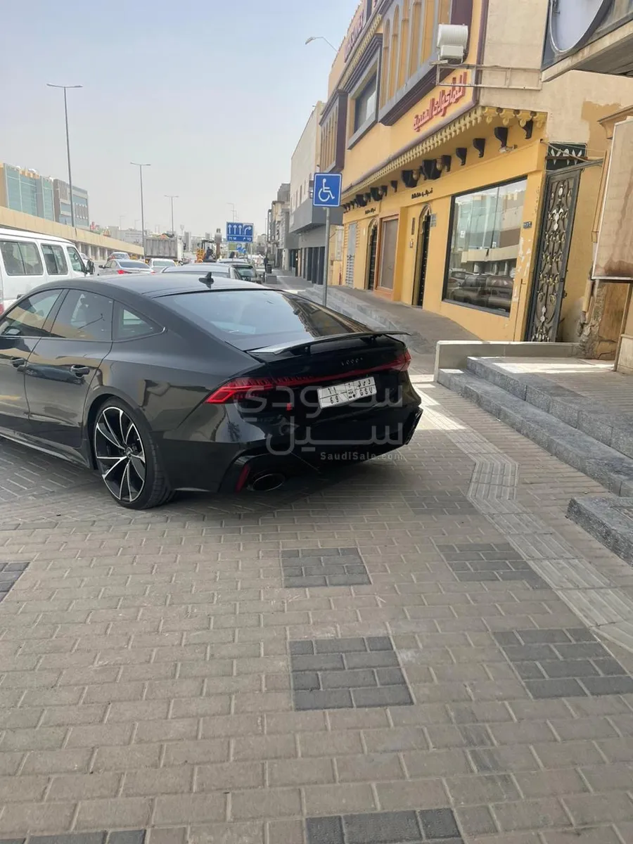 2019 اودي اي 7 55 تي اف اس اي