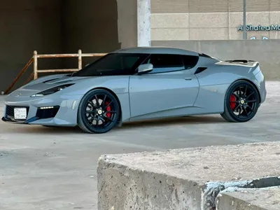 2019 لوتس ايفورا