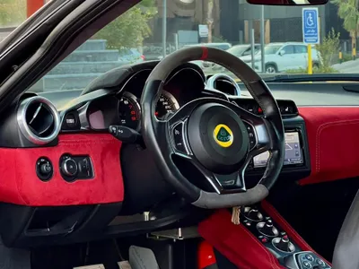 2019 لوتس ايفورا