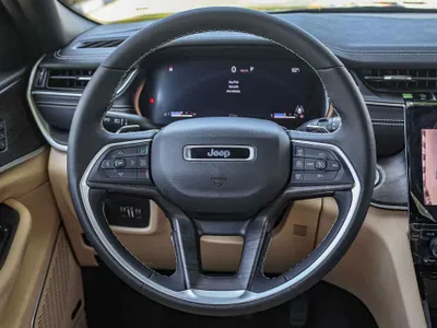 2024 Jeep Grand Cherokee Limited blus