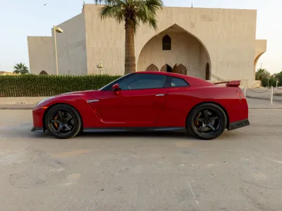 2019 نيسان جي تي - ار