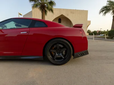 2019 نيسان جي تي - ار