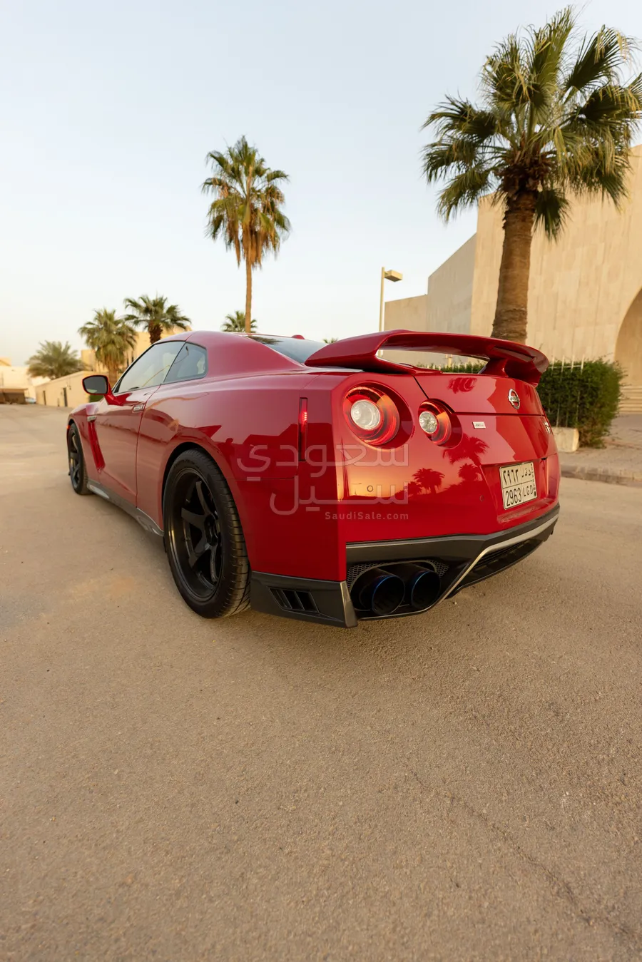 2019 نيسان جي تي - ار