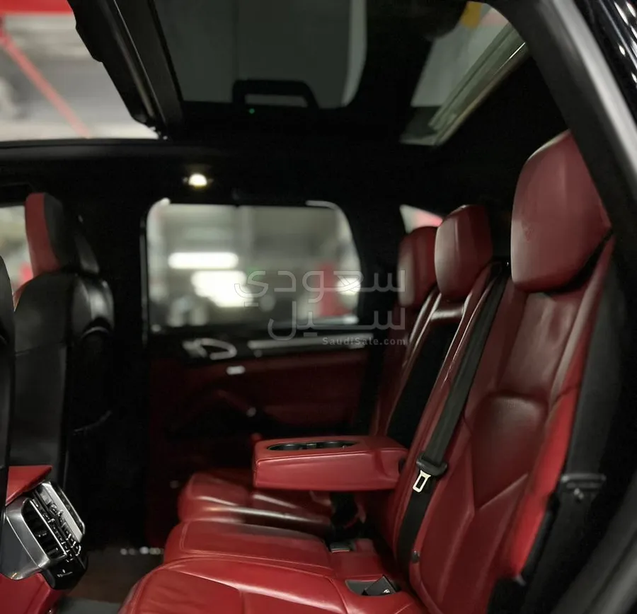 2014 Porsche Cayenne S