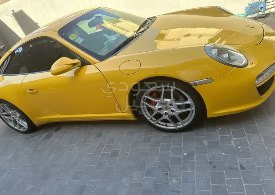 2011 بورش 911 كاريرا 4 اس