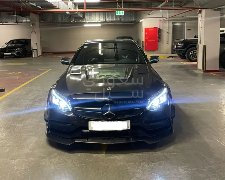 2017 Mercedes-Benz C 63S AMG