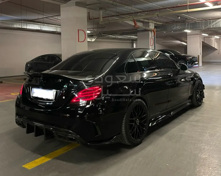 2017 Mercedes-Benz C 63S AMG